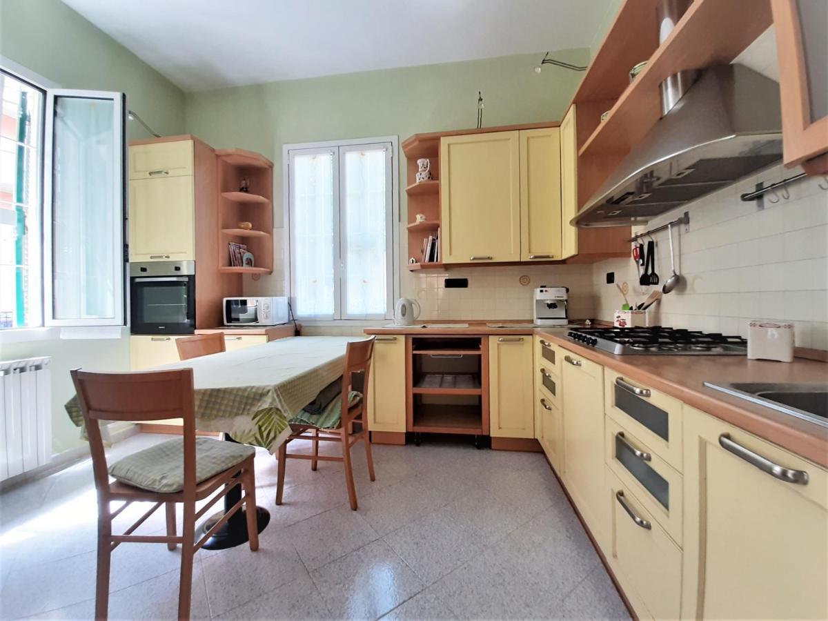Villa La Casetta Con Giardino A 30 M Dal Mare San Bartolomeo Al Mare Exteriör bild
